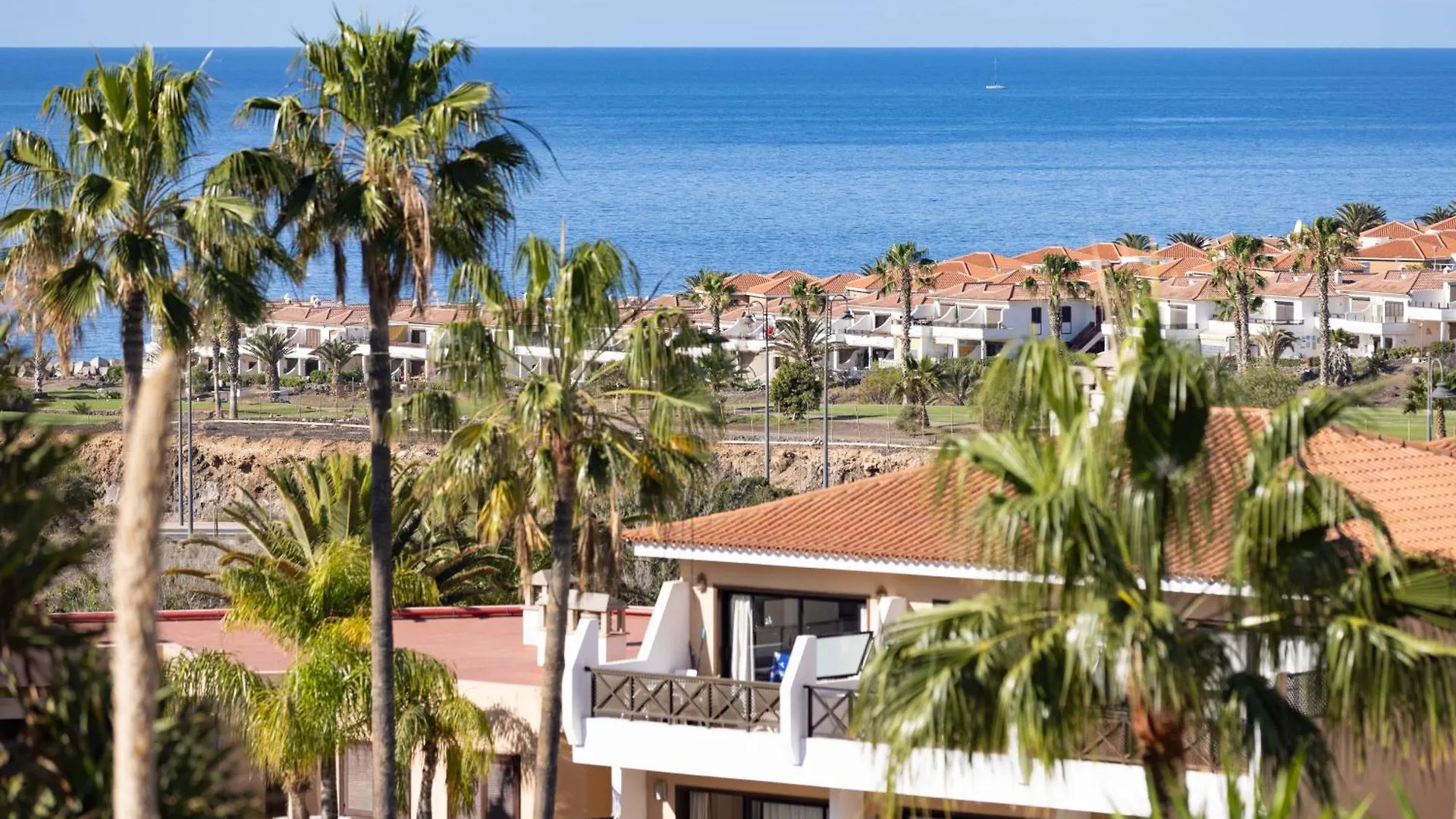 Oceanfront 2 Bedrooms Holiday Home In Tenerife South San Miguel de Abona Lejlighed